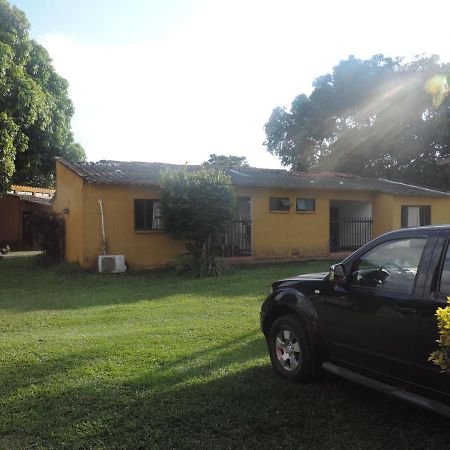 Hotel Tacuara Guaduas Exterior foto