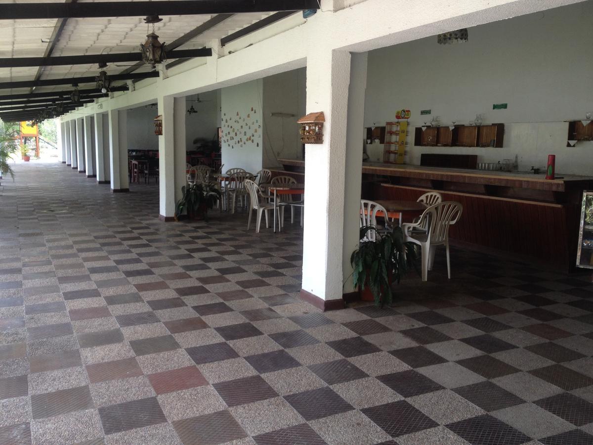 Hotel Tacuara Guaduas Exterior foto